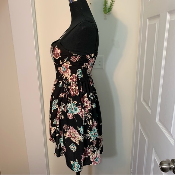 Band of Gypsies Liberty Floral flowy  Dress With Pockets size Small - Picture 3 of 16